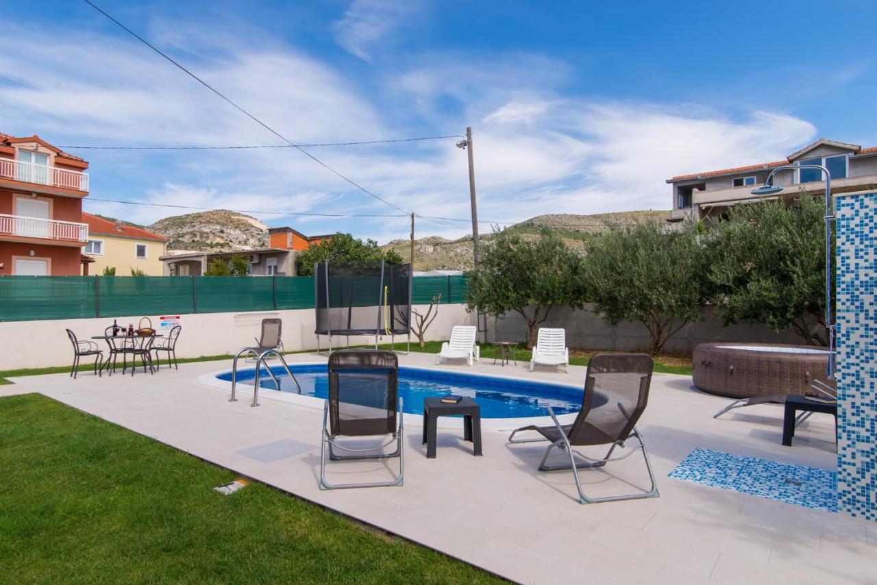 Villa Initium,Heated Pool All Season Trogir Dış mekan fotoğraf